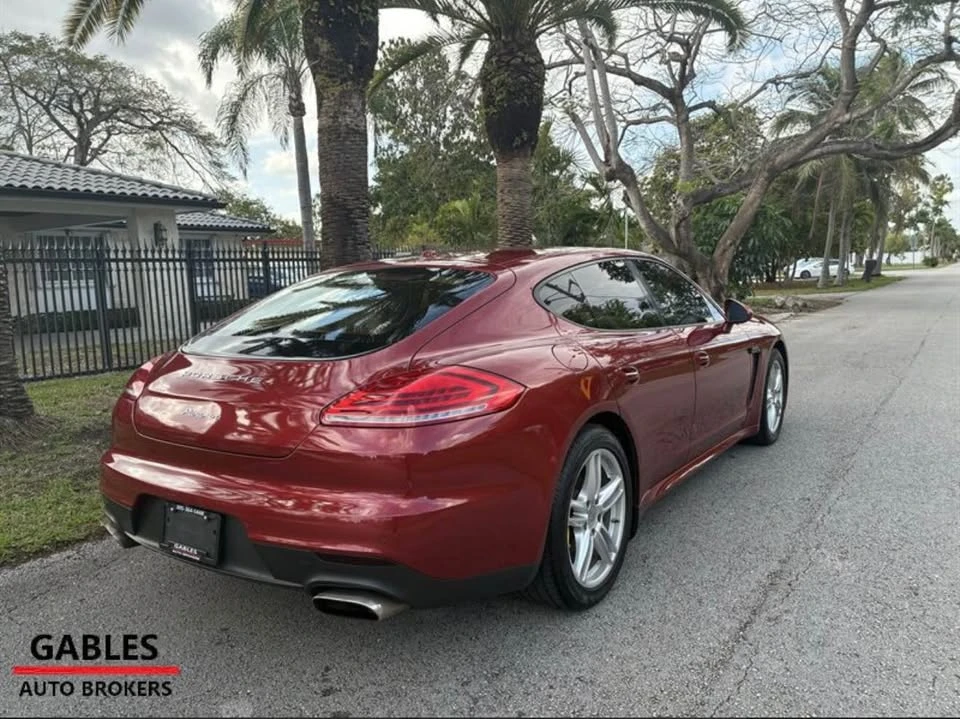 2015 Porsche 970 Panamera - Image 5 of 10