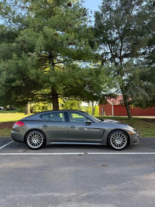 2015 Porsche 970 Panamera - Image 2 of 12