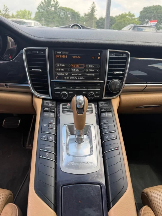 2015 Porsche 970 Panamera - Image 13 of 19