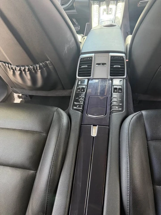 2015 Porsche 970 Panamera - Image 15 of 19