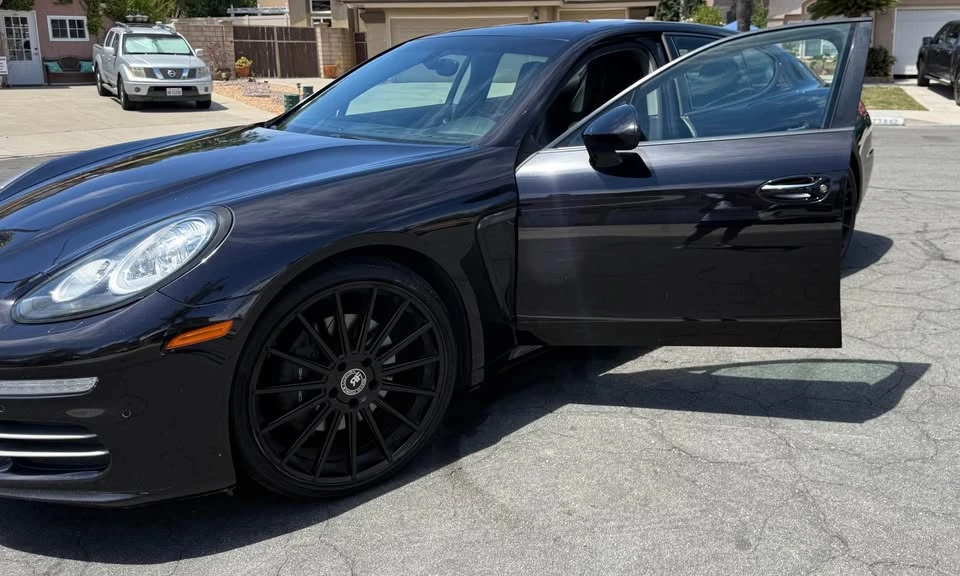 2015 Porsche 970 Panamera - Image 2 of 19