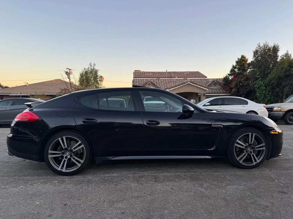 2015 Porsche 970 Panamera - Image 10 of 16