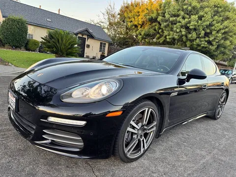 2015 Porsche Panamera 4 Executive Sedan 4D