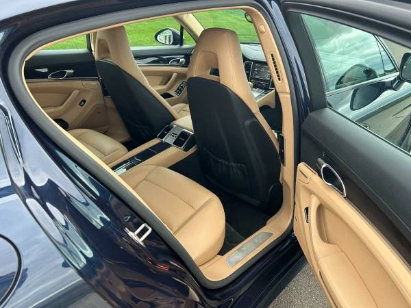 2015 Porsche 970 Panamera - Image 8 of 10