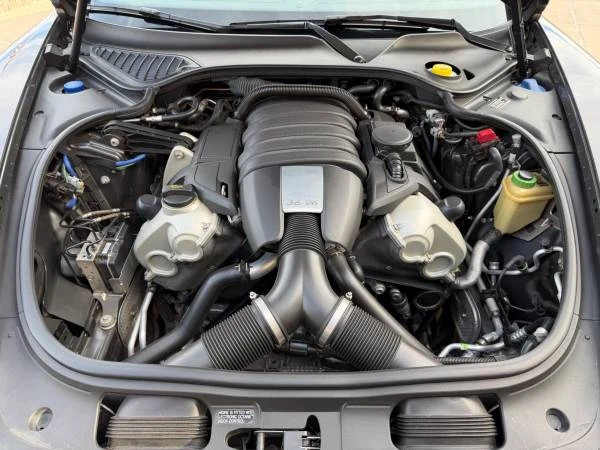 2015 Porsche 970 Panamera - Image 20 of 21