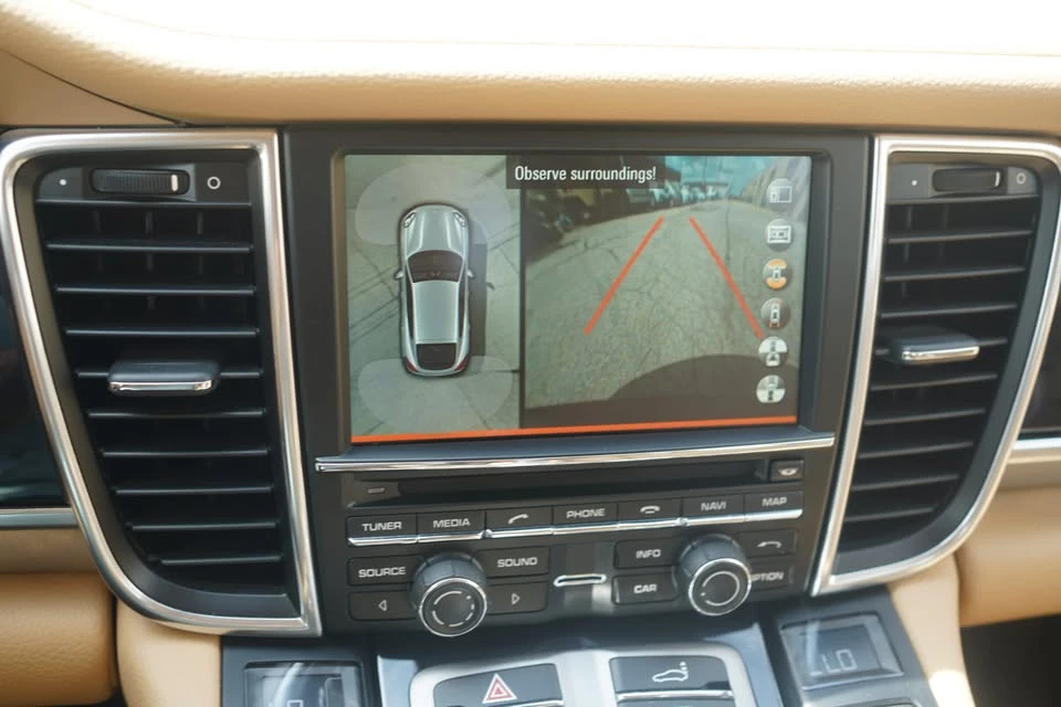 2015 Porsche 970 Panamera - Image 16 of 20
