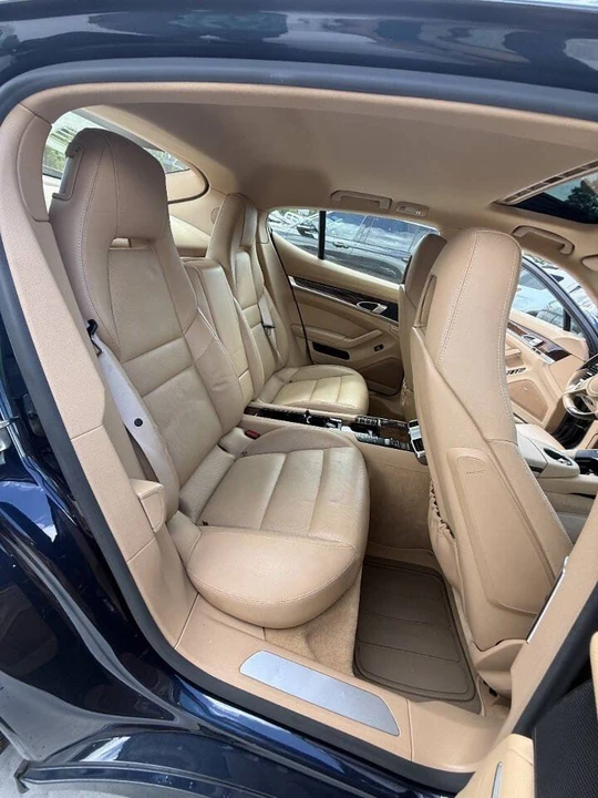 2015 Porsche 970 Panamera - Image 14 of 17