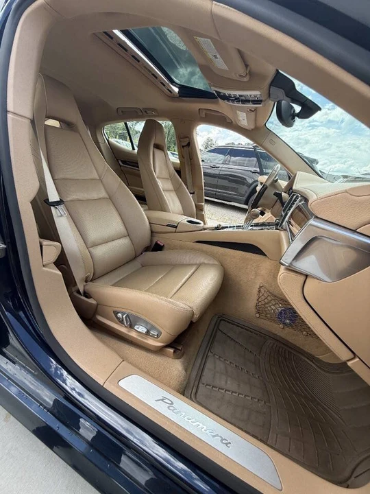 2015 Porsche 970 Panamera - Image 16 of 17