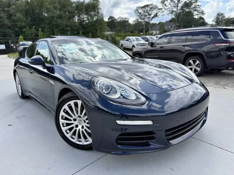 2015 Porsche Panamera 4
