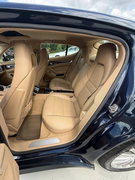 2015 Porsche 970 Panamera - Image 13 of 17