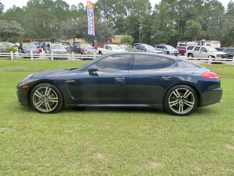 2015 Porsche Panamera 4