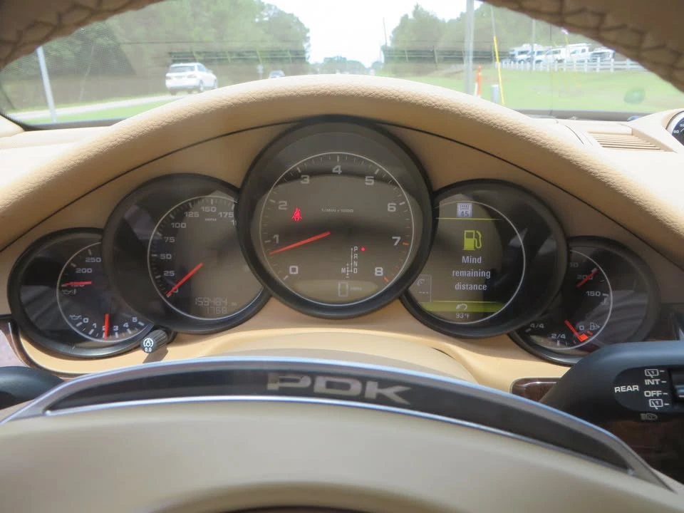 2015 Porsche 970 Panamera - Image 10 of 20