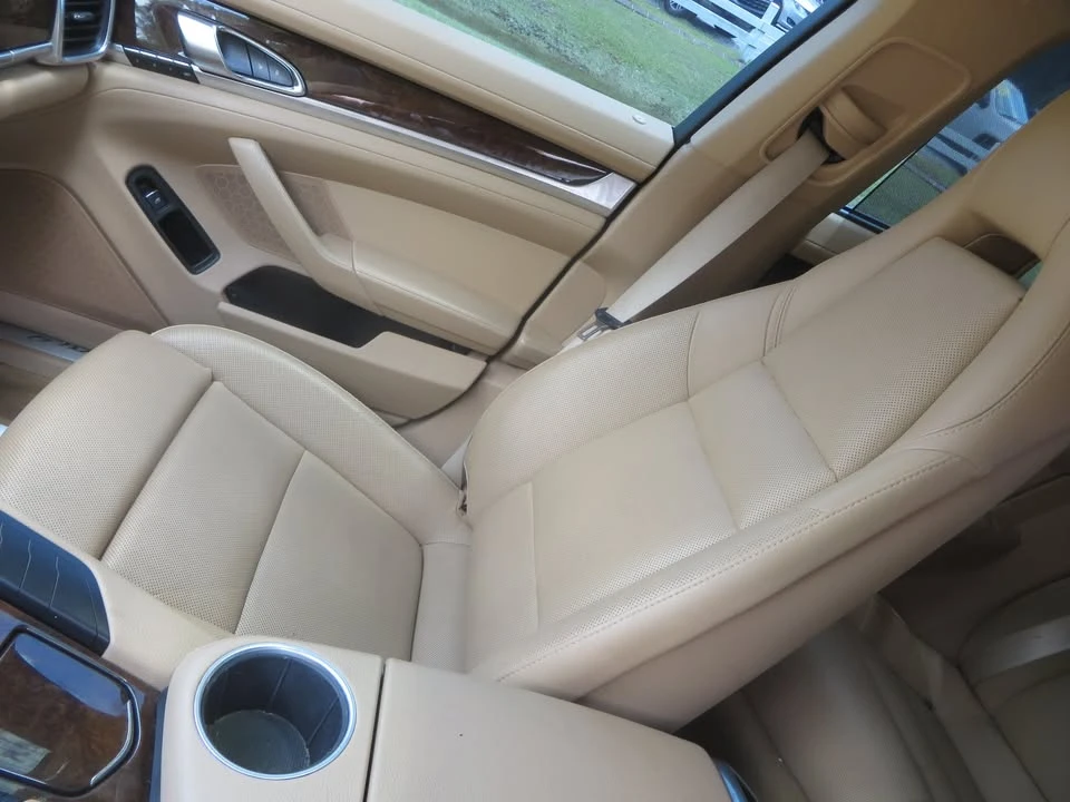 2015 Porsche 970 Panamera - Image 17 of 20
