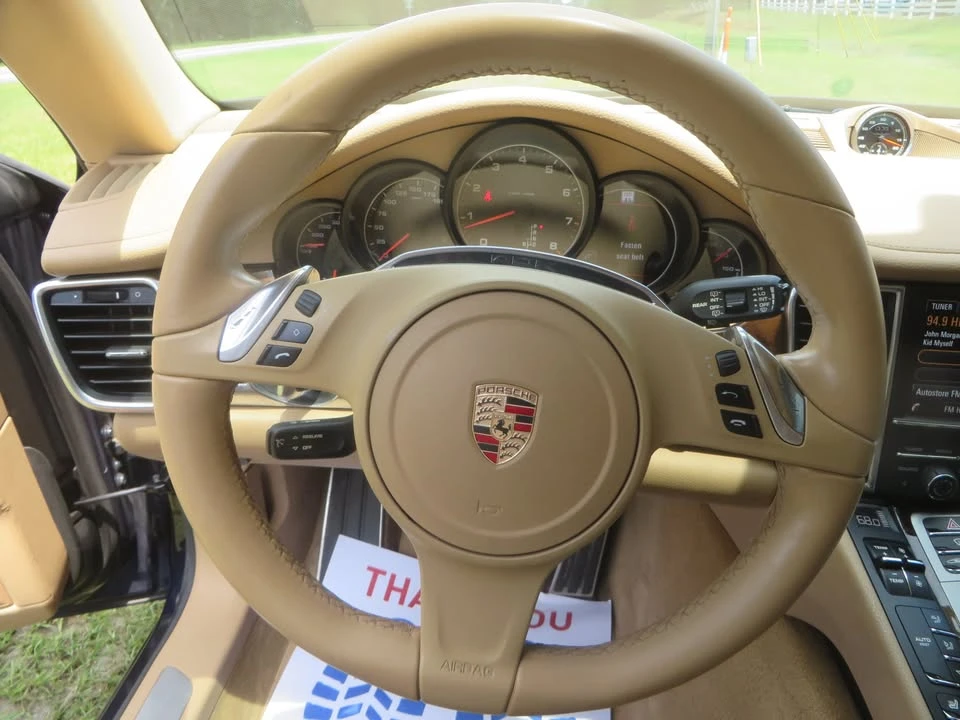2015 Porsche 970 Panamera - Image 9 of 20