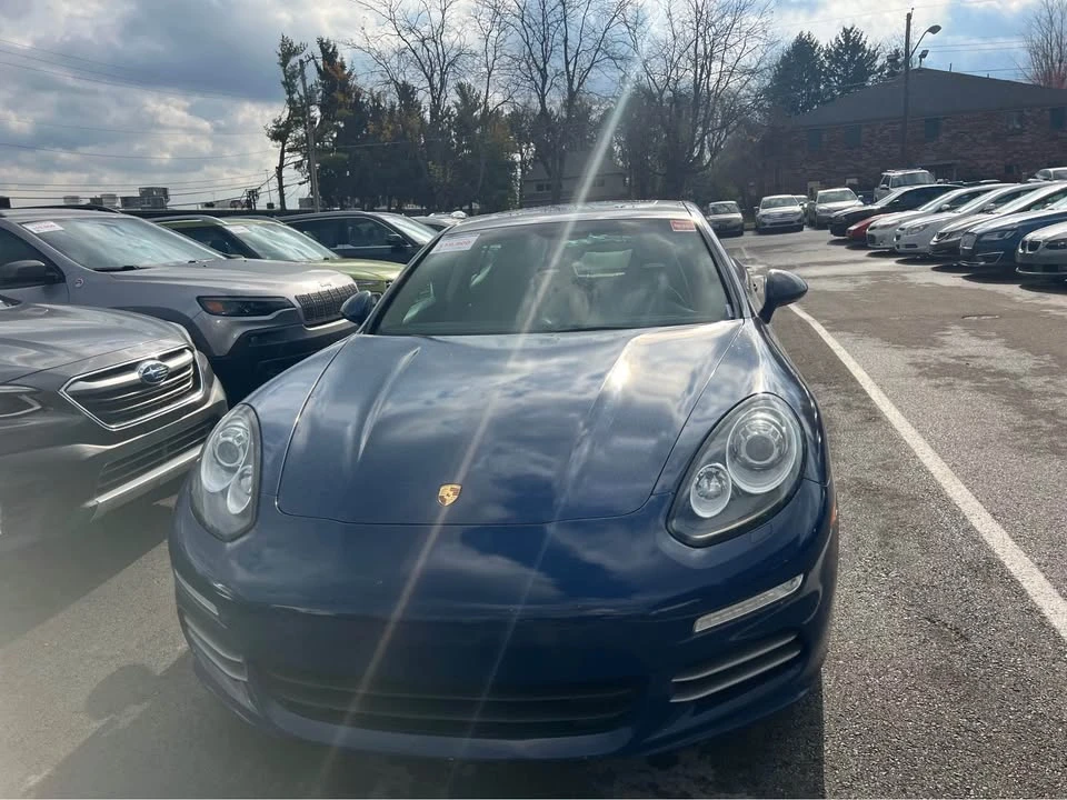 2015 Porsche 970 Panamera - Image 2 of 17