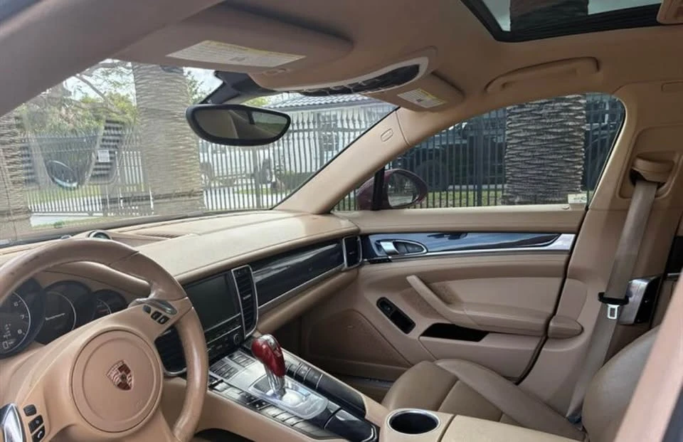 2015 Porsche 970 Panamera - Image 6 of 15