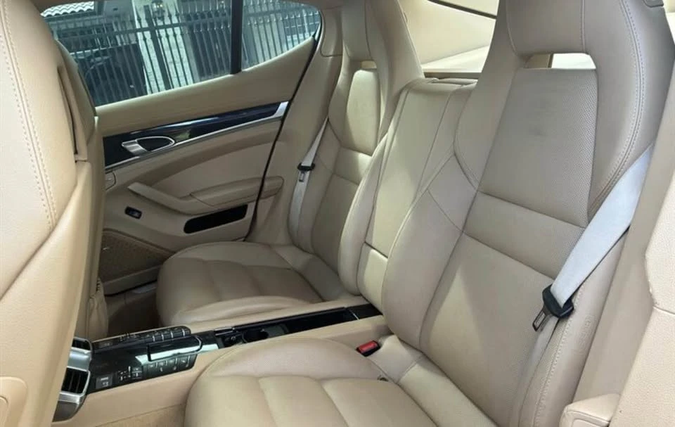 2015 Porsche 970 Panamera - Image 13 of 15