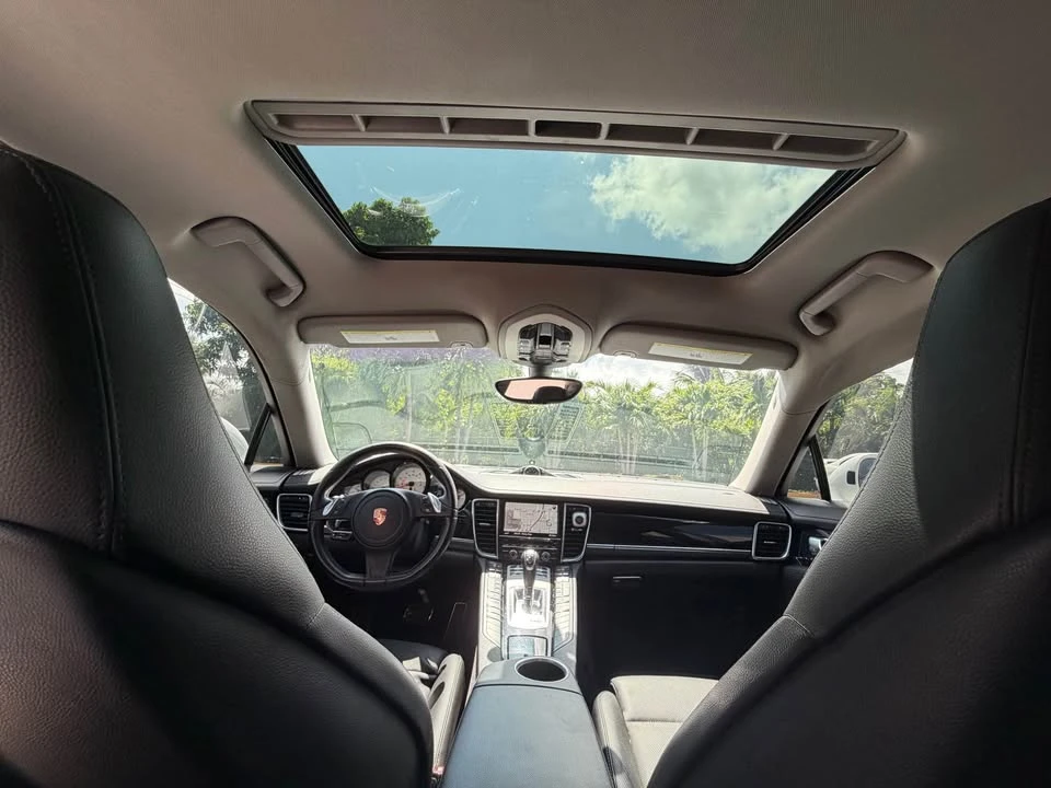 2015 Porsche 970 Panamera - Image 7 of 10