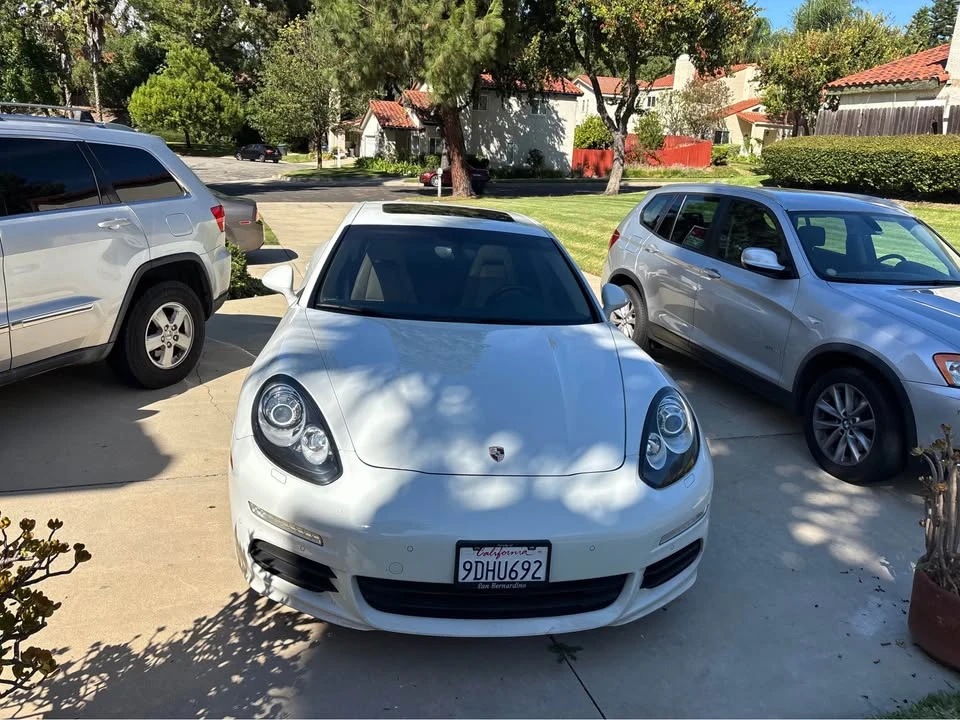 2015 Porsche 970 Panamera - Image 2 of 6