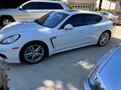 2015 Porsche Panamera 4 Sedan 4D