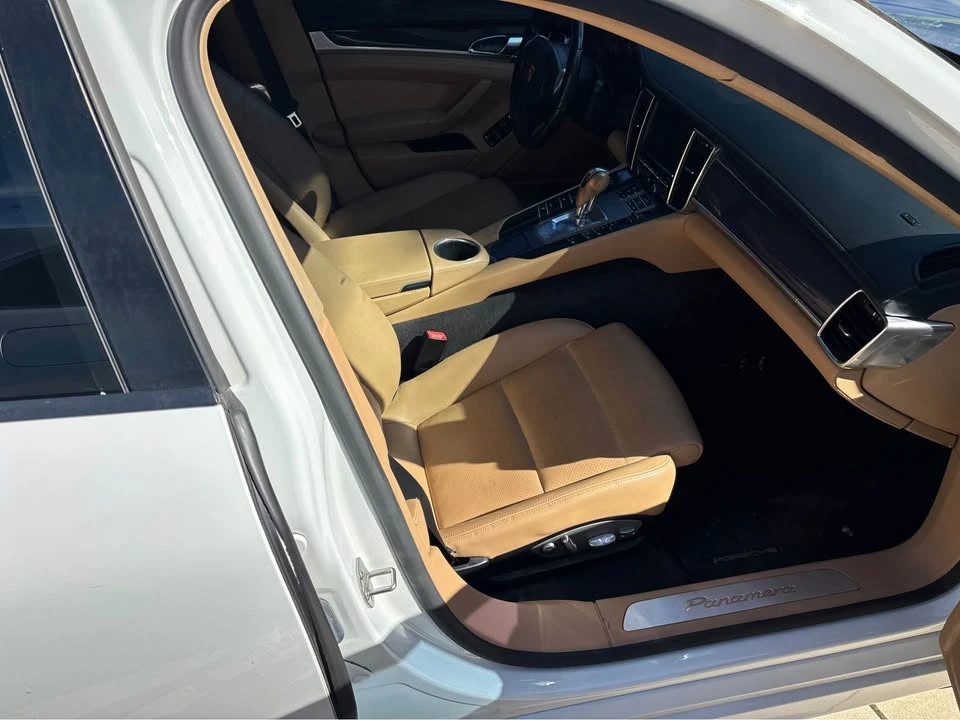 2015 Porsche 970 Panamera - Image 5 of 6