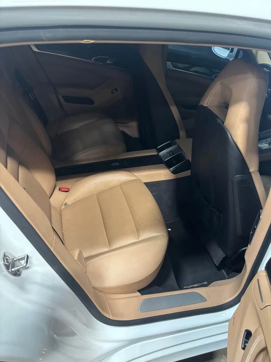 2015 Porsche 970 Panamera - Image 6 of 6