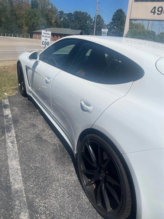 2015 Porsche 970 Panamera - Image 11 of 12