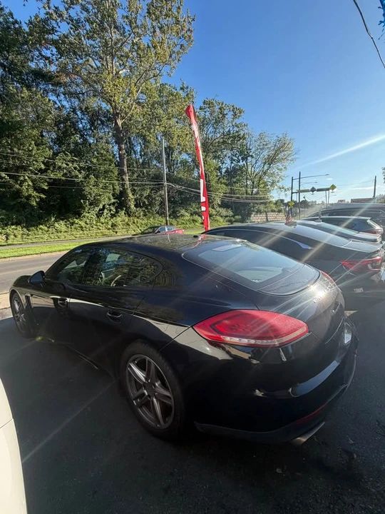 2015 Porsche 970 Panamera - Image 2 of 9