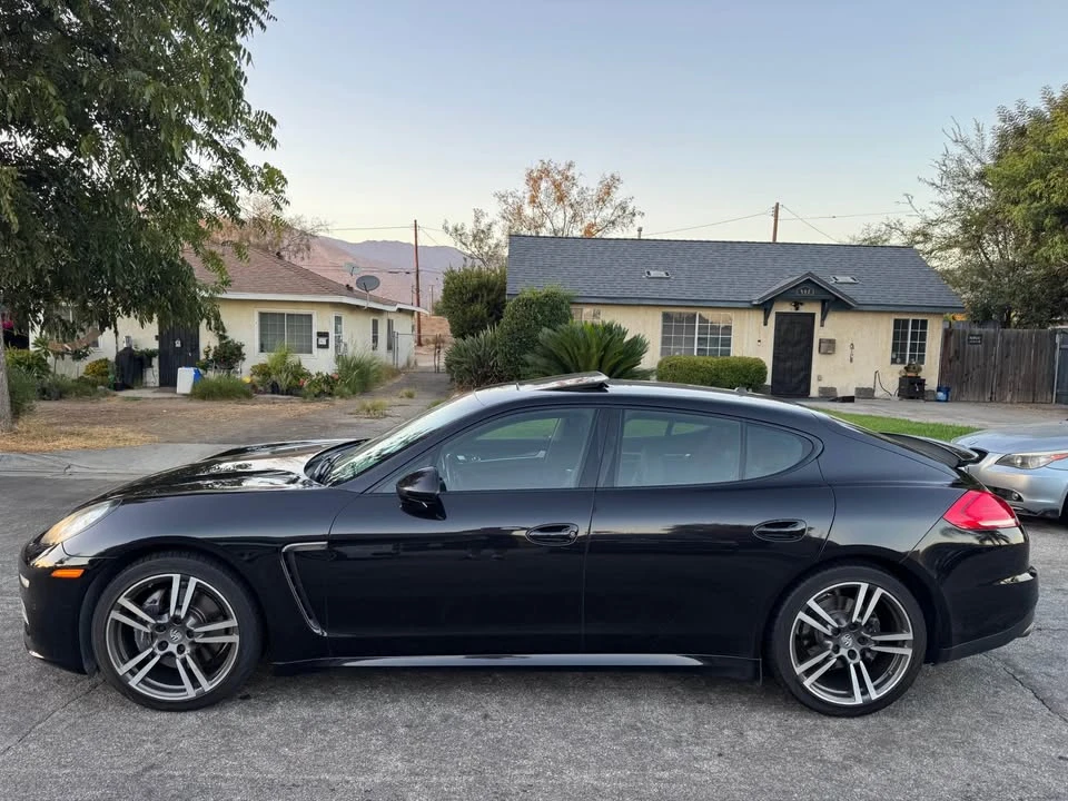 2015 Porsche Panamera - Image 8 of 18