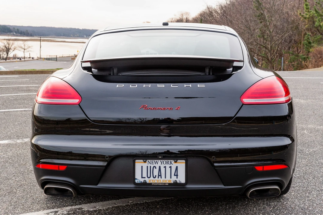 2015 Porsche 970 Panamera - Image 9 of 31