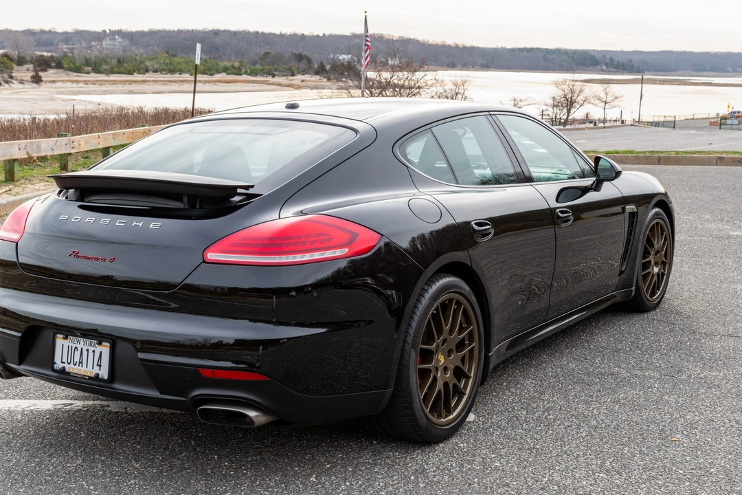 2015 Porsche 970 Panamera - Image 27 of 31