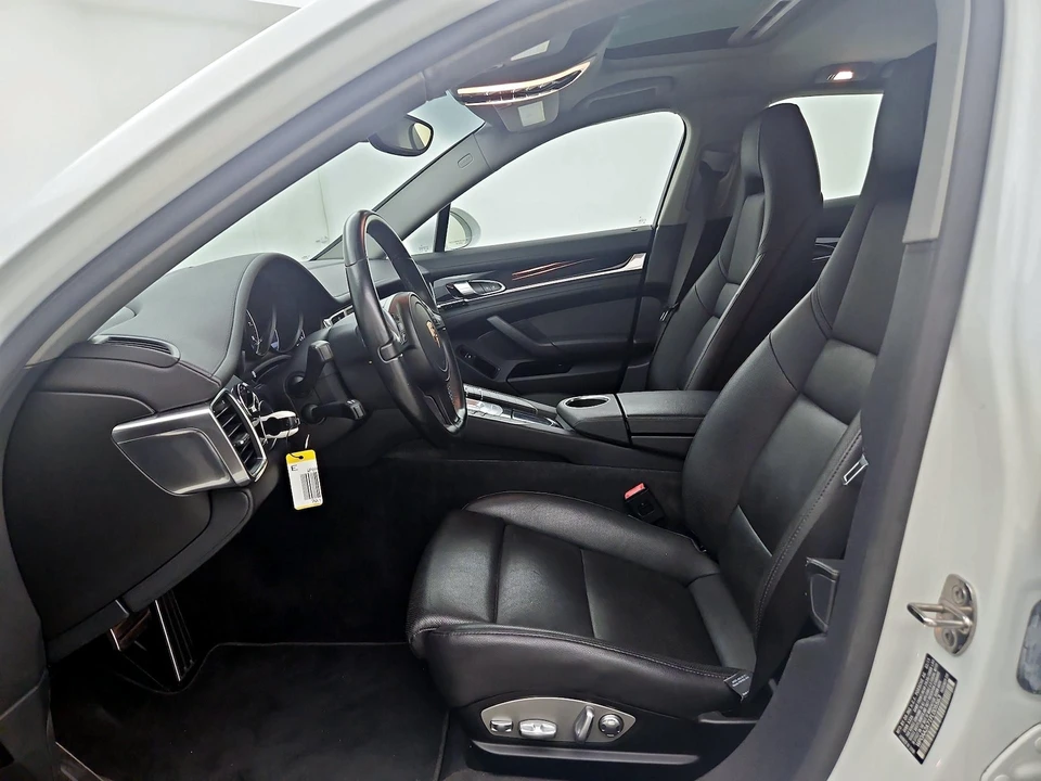 2015 Porsche 970 Panamera - Image 12 of 27