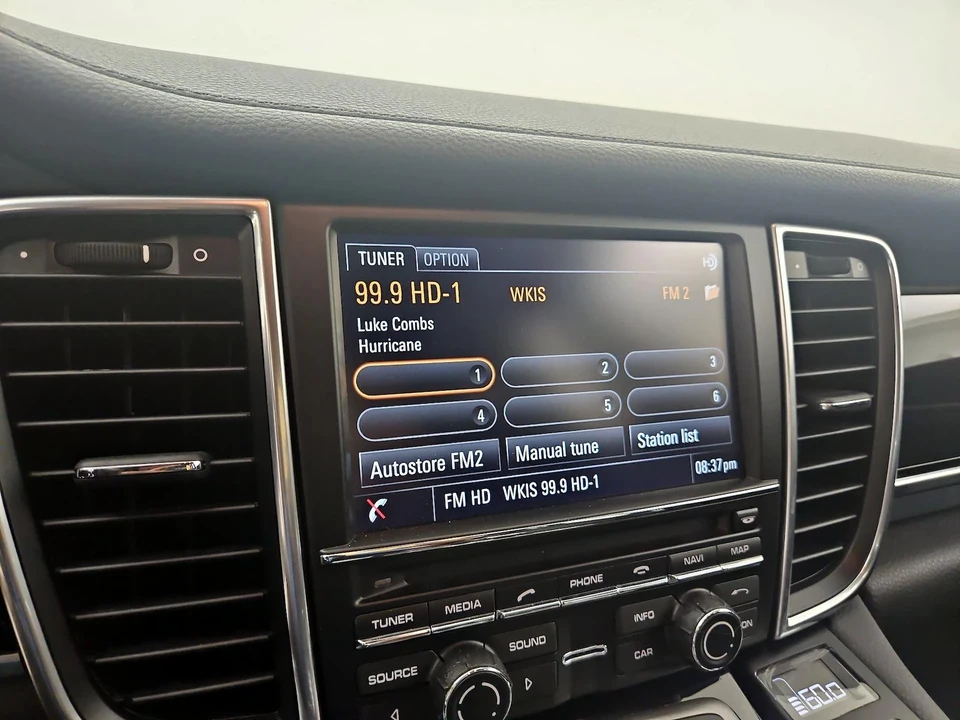 2015 Porsche 970 Panamera - Image 16 of 27