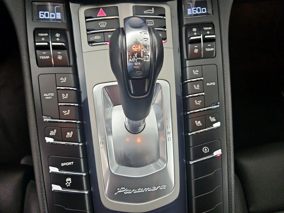 2015 Porsche 970 Panamera - Image 18 of 27