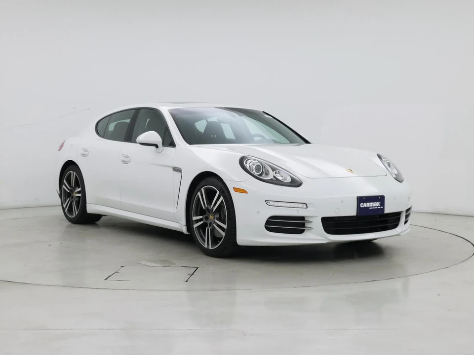 2015 Porsche 970 Panamera - Image 2 of 27