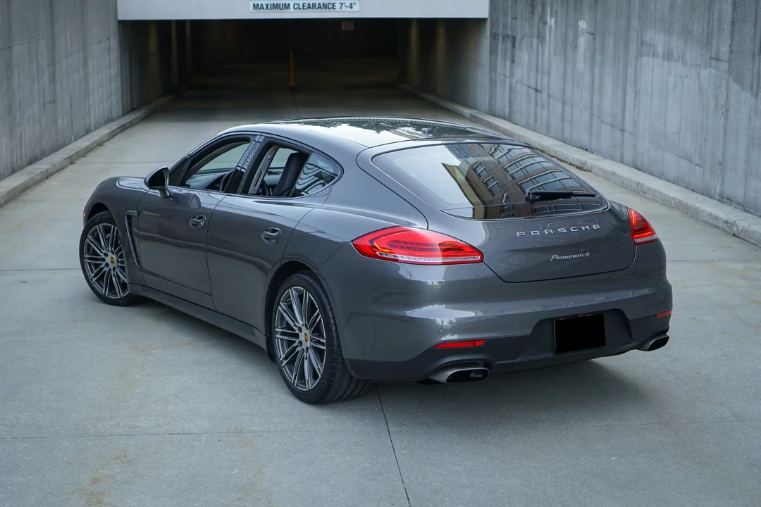 2015 Porsche 970 Panamera - Image 5 of 6