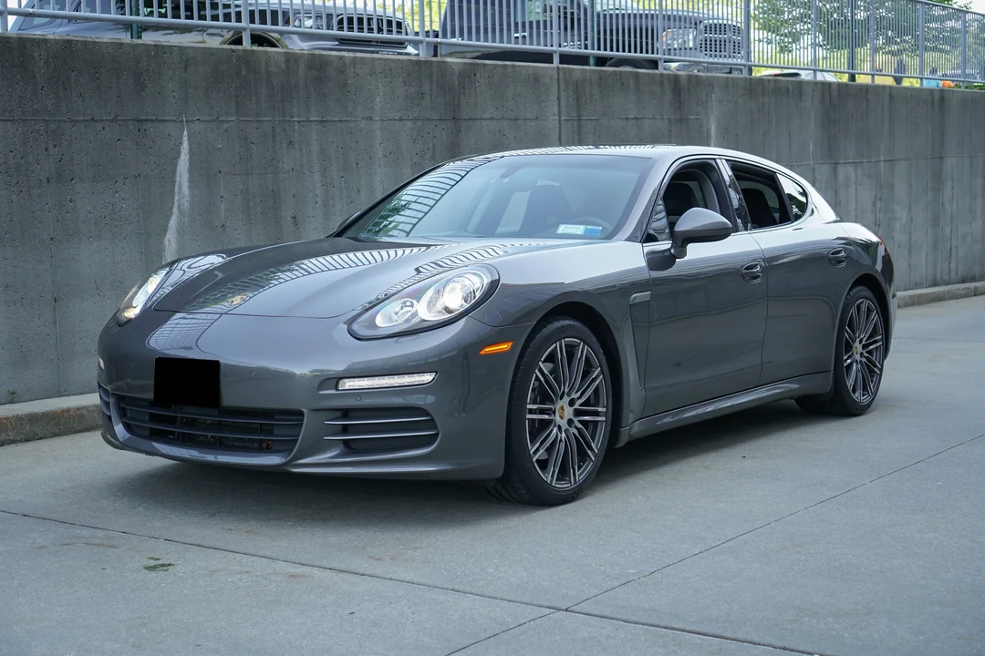 2015 Porsche 970 Panamera - Image 2 of 6