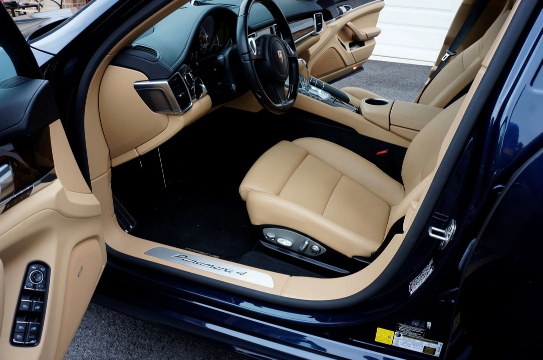 2015 Porsche 970 Panamera - Image 3 of 4