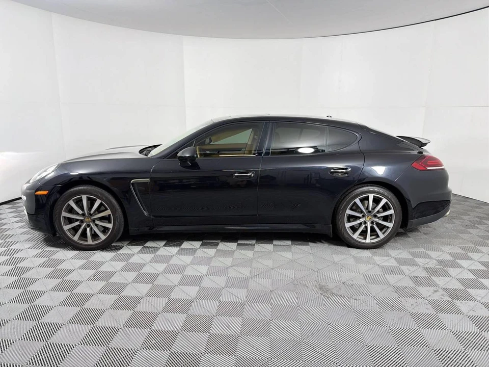 2015 Porsche 970 Panamera - Image 2 of 5