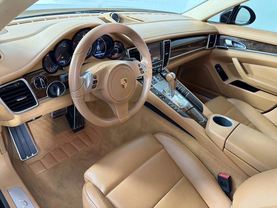 2015 Porsche 970 Panamera - Image 4 of 5