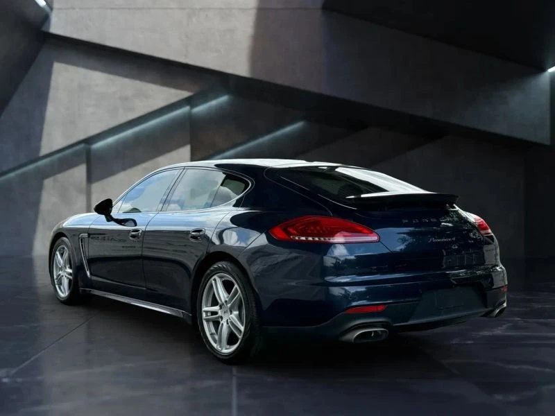 2015 Porsche 970 Panamera - Image 9 of 12