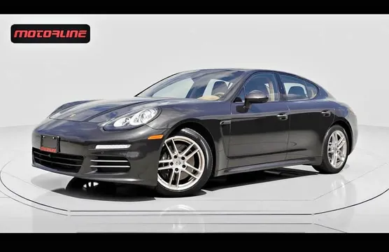 2015 Porsche Panamera 4