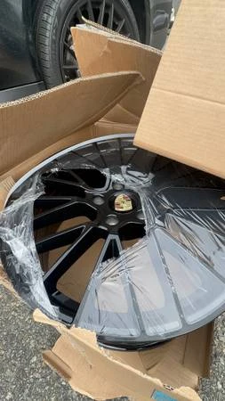 2015 Porsche 970 Panamera 4S - Image 12 of 20