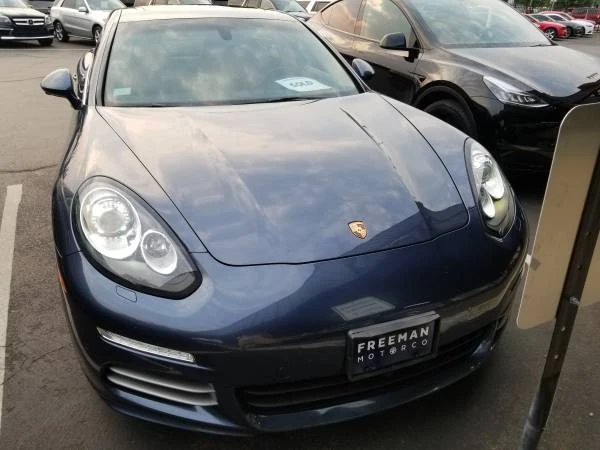 2015 Porsche 970 Panamera 4S - Image 4 of 8