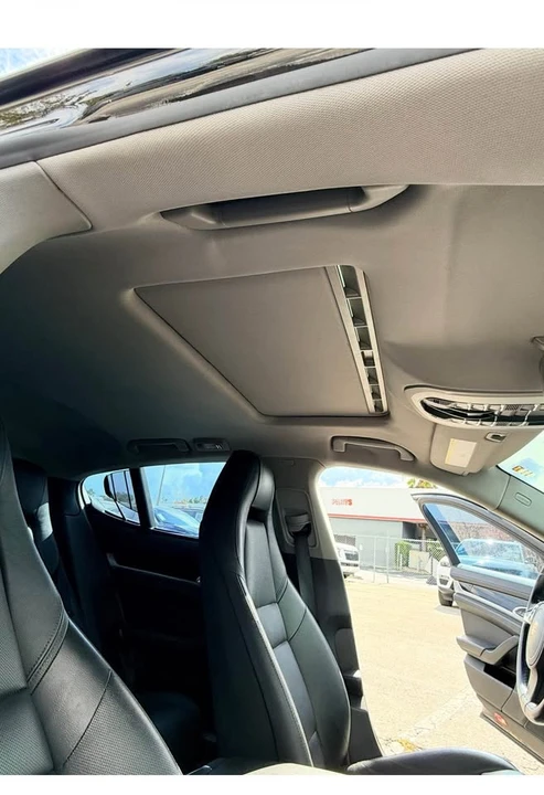 2015 Porsche 970 Panamera S - Image 7 of 10