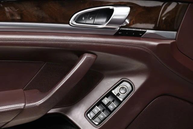 2015 Porsche 970 Panamera 4S - Image 11 of 12