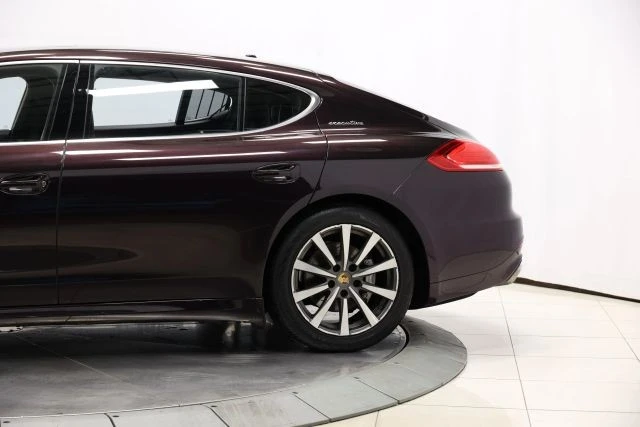 2015 Porsche 970 Panamera 4S - Image 9 of 12