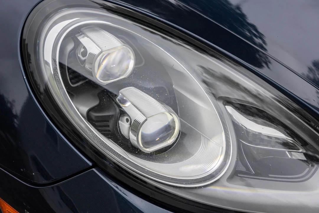 2015 Porsche 970 Panamera 4S - Image 12 of 31