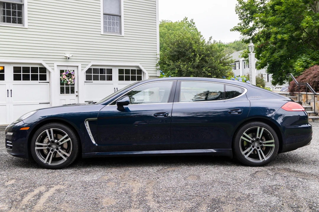 2015 Porsche 970 Panamera 4S - Image 3 of 31