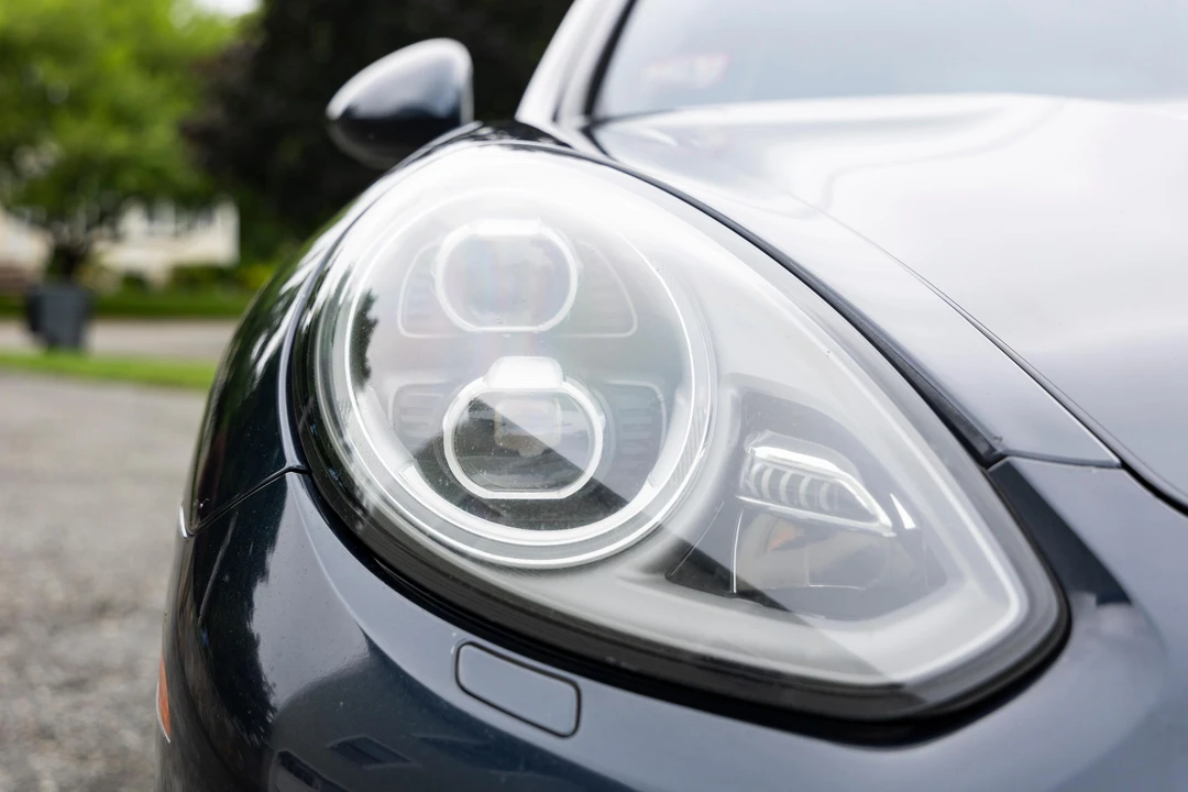 2015 Porsche 970 Panamera 4S - Image 15 of 31
